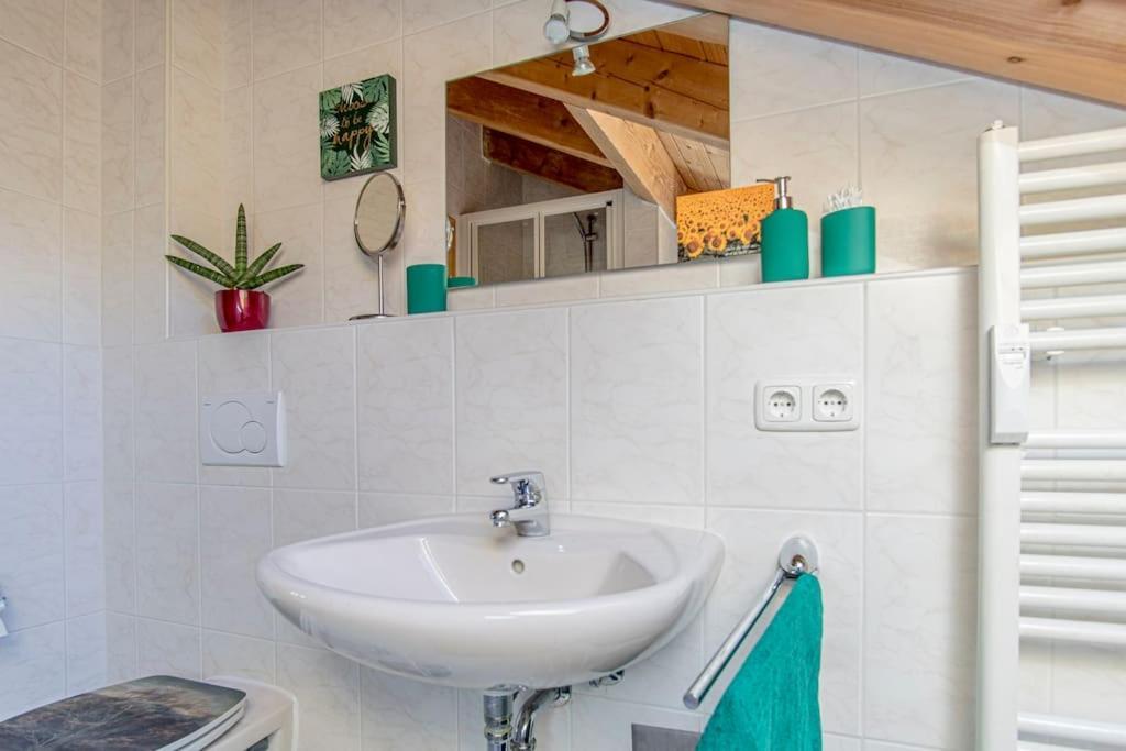 Luxury Living Near Weissensee +Balcony +Netflix Fussen Exterior photo