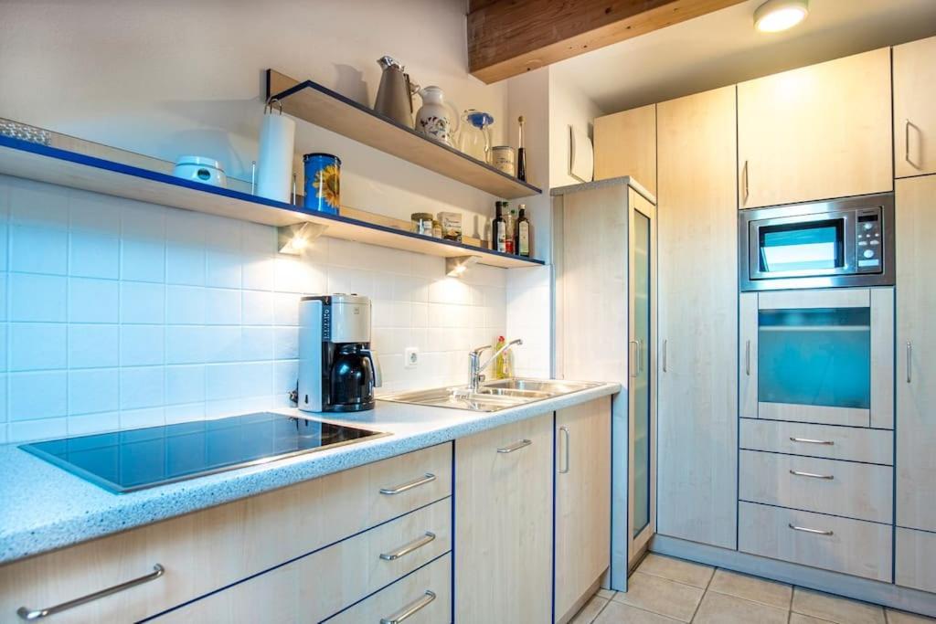 Luxury Living Near Weissensee +Balcony +Netflix Fussen Exterior photo