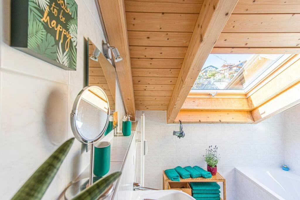 Luxury Living Near Weissensee +Balcony +Netflix Fussen Exterior photo
